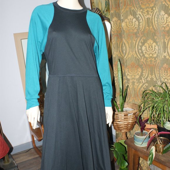Vintage Patti Cappalli Black and Green Midi Dress - Picture 3 of 11